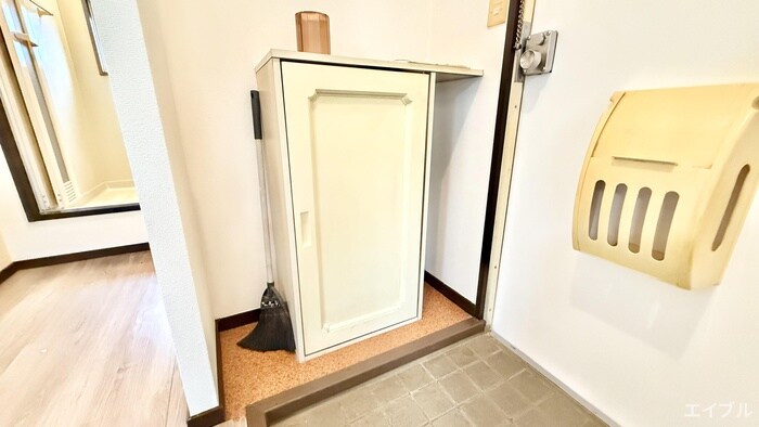 物件内観写真12　(靴箱)