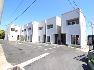 Garden Village新宮B棟外観写真