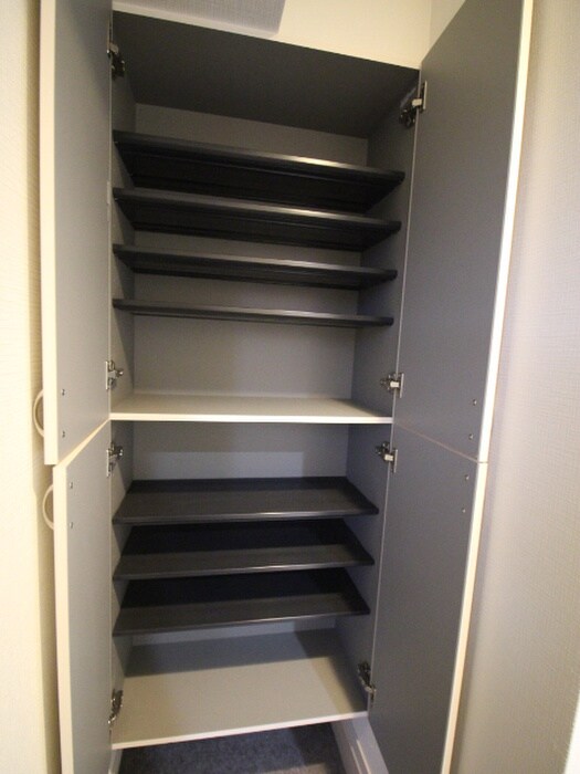 物件内観写真14　(靴箱)