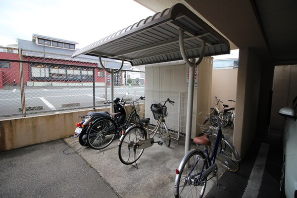駐輪場