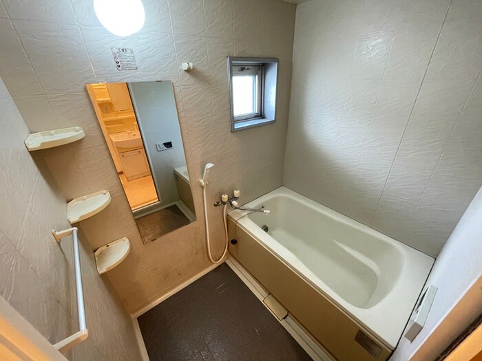 アヴニール吉志のバス