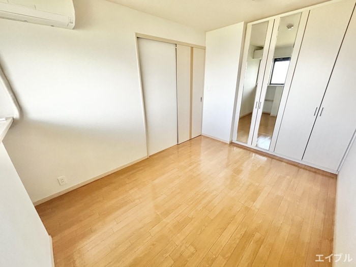 物件内観写真13　(居室)