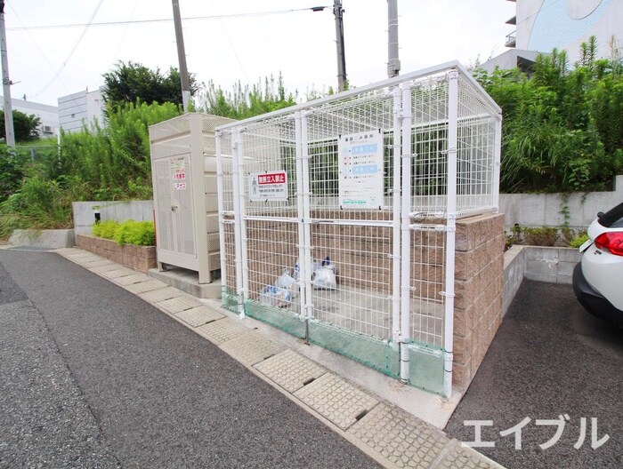 物件外観写真4　(建物設備)