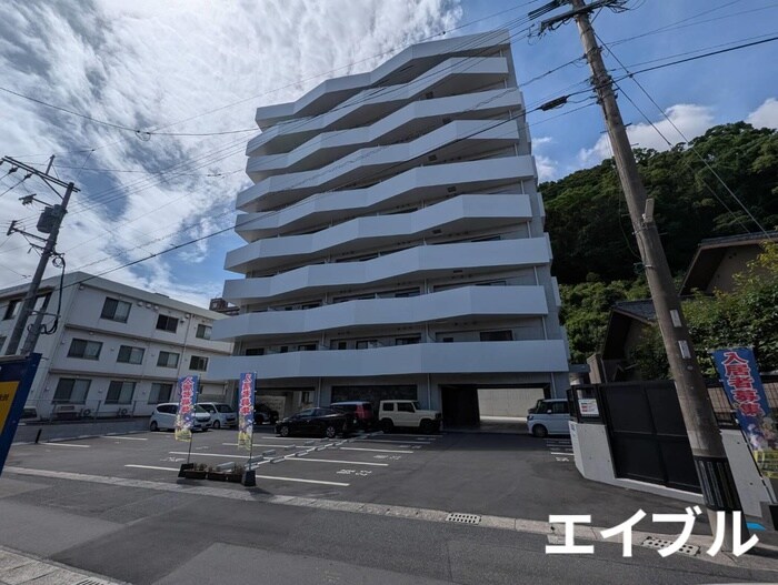 物件外観写真2　(駐車場)