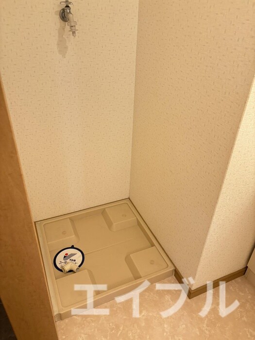 物件内観写真12　(洗濯機置場)