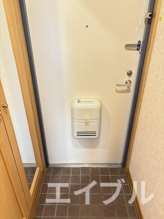 物件内観写真13　(玄関)