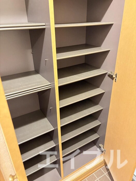 物件内観写真14　(室内からの展望)