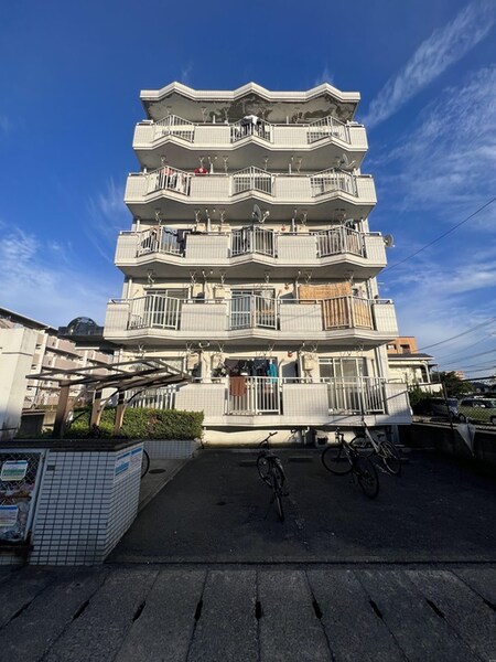 レオポリス原田外観写真