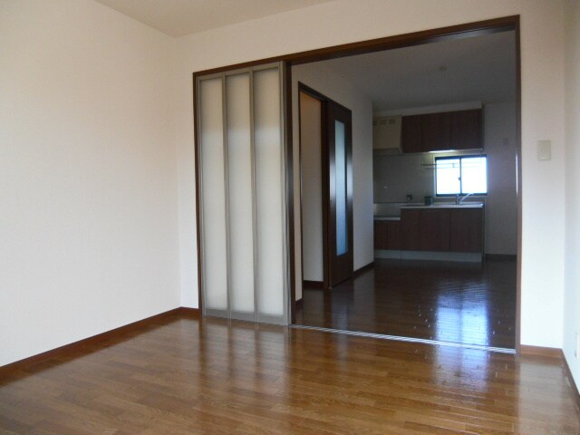 物件内観写真7　(居室)