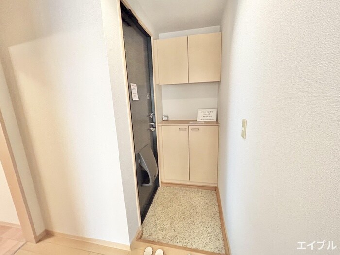 物件内観写真14　(玄関)