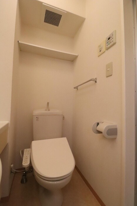 物件内観写真10　(トイレ)