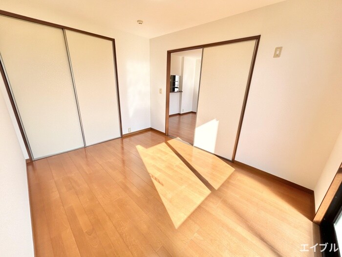 物件内観写真9　(居室)