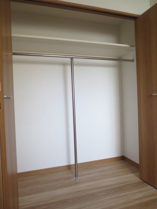 物件内観写真13　(収納)