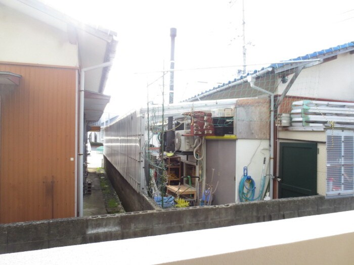 物件内観写真17　(室内からの展望)