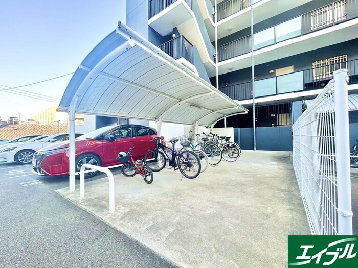 物件外観写真5　(駐輪場)