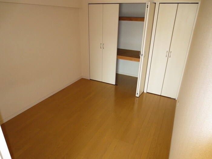 物件内観写真6　(居室)