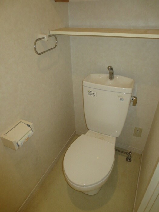 物件内観写真9　(トイレ)