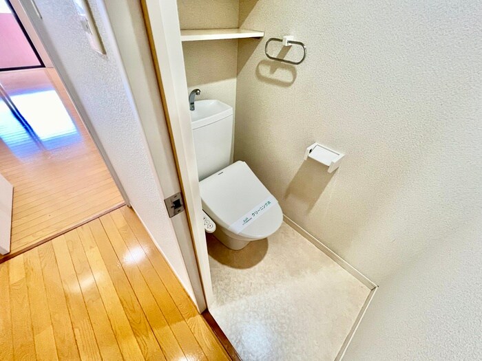 物件内観写真9　(トイレ)