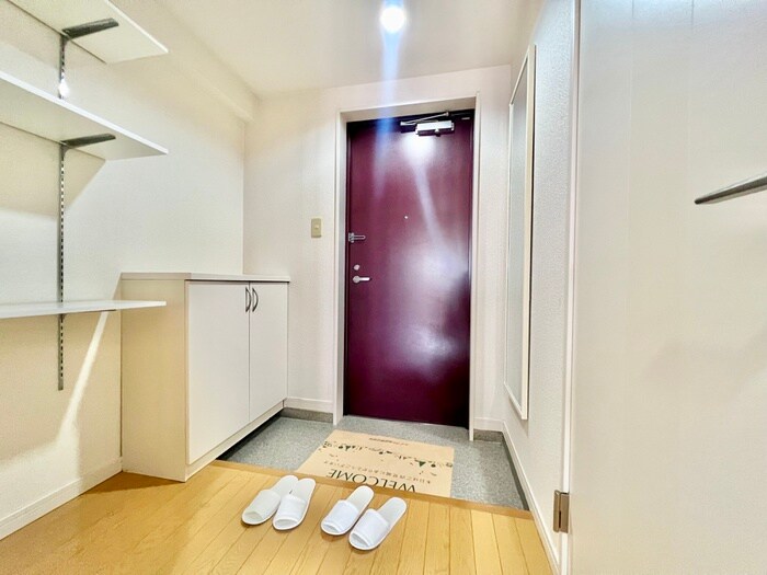 物件内観写真12　(玄関)