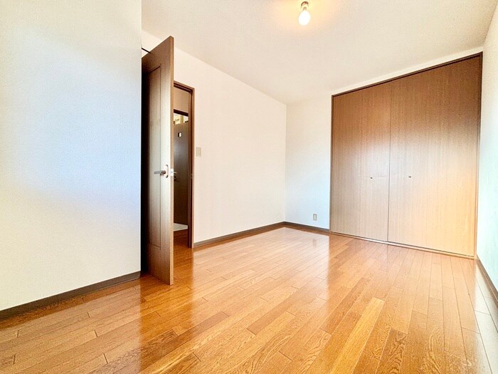 物件内観写真13　(居室)