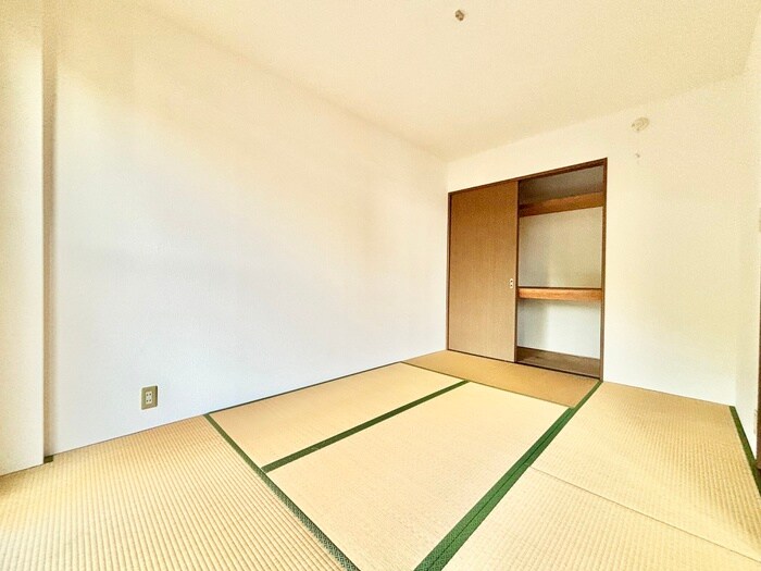 物件内観写真16　(居室)