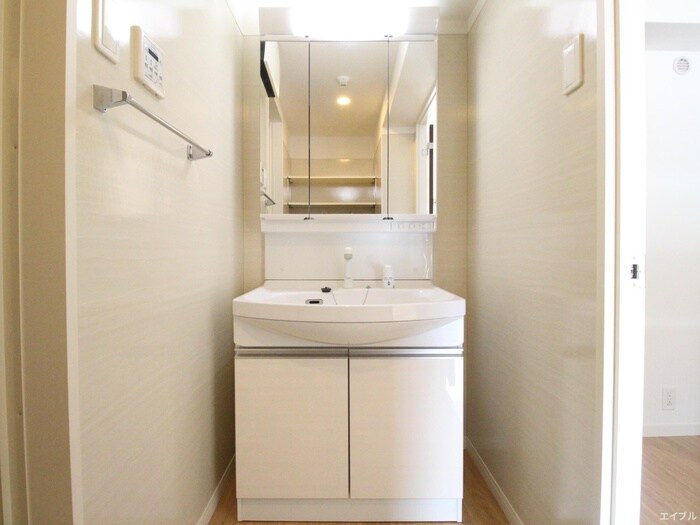 物件内観写真13　(洗面)