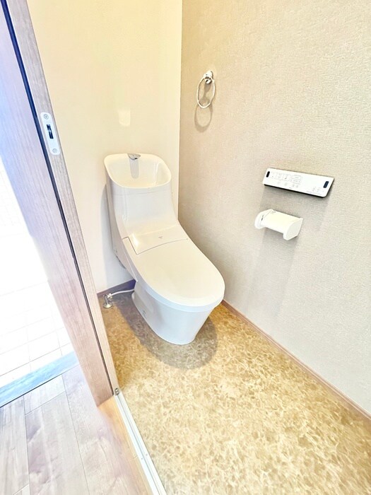 物件内観写真10　(トイレ)