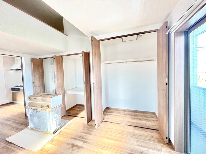 物件内観写真12　(収納)