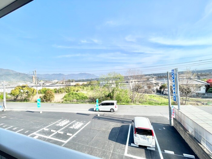 物件内観写真14　(室内からの展望)