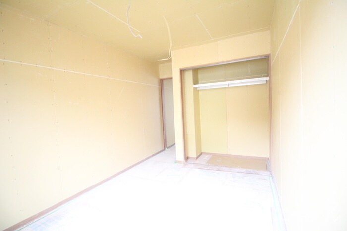 物件内観写真8　(居室)