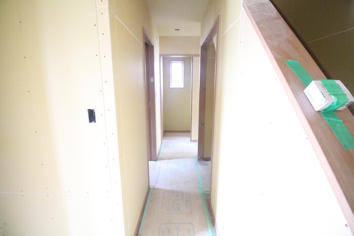 物件内観写真16　(廊下)