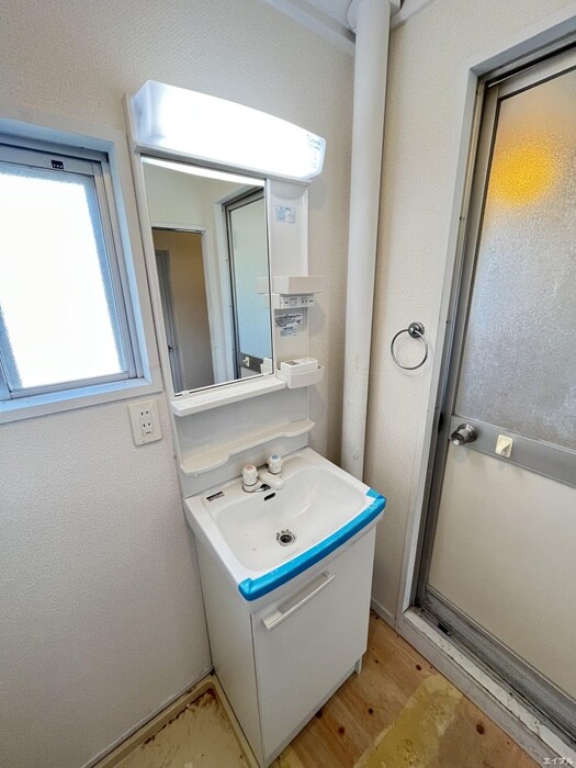 物件内観写真12　(洗面)