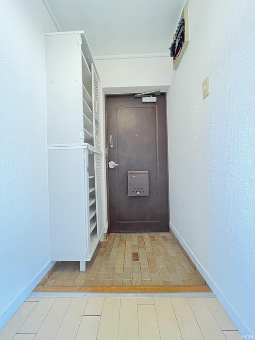 物件内観写真19　(玄関)