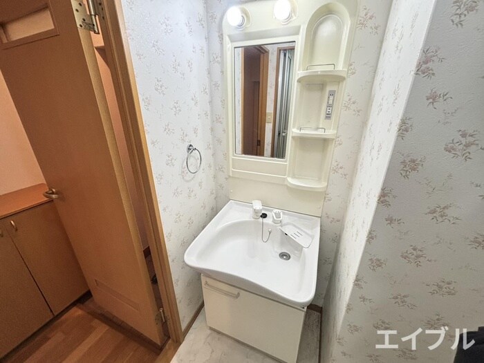 物件内観写真10　(洗面)