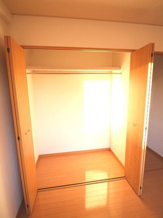 物件内観写真13　(収納)