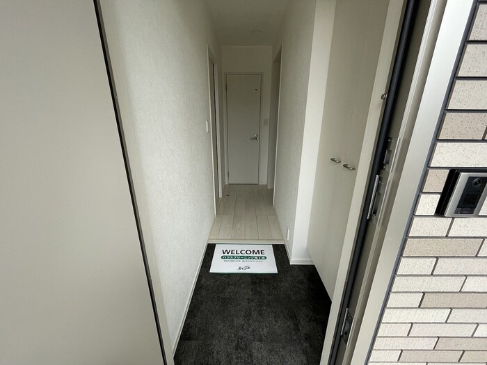 物件内観写真9　(玄関)