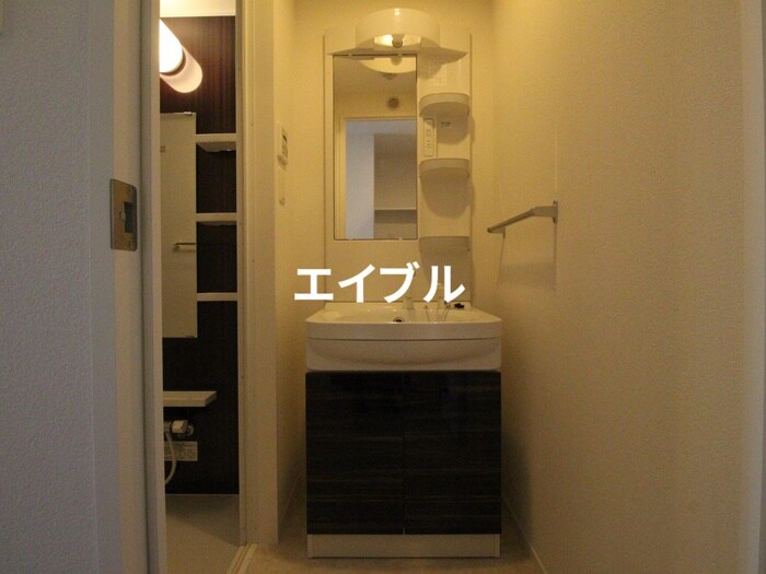 物件内観写真11　(洗面)