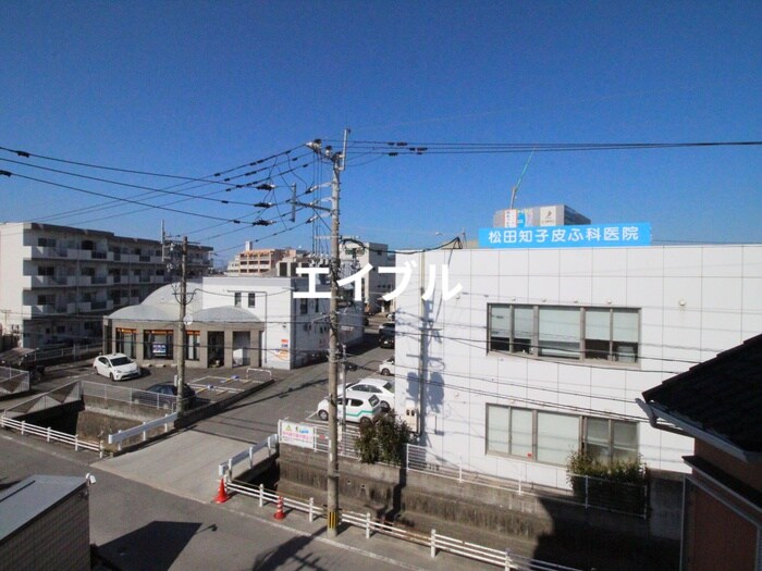 物件内観写真21　(室内からの展望)