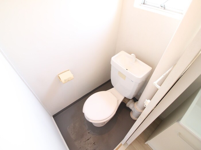 物件内観写真10　(トイレ)