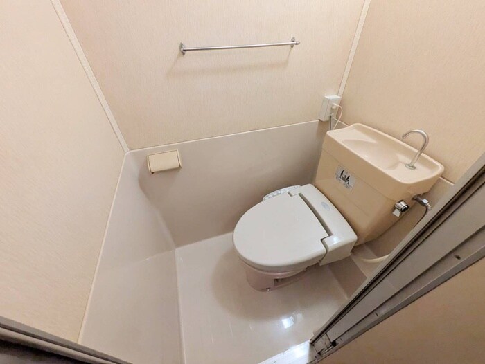 物件内観写真11　(トイレ)