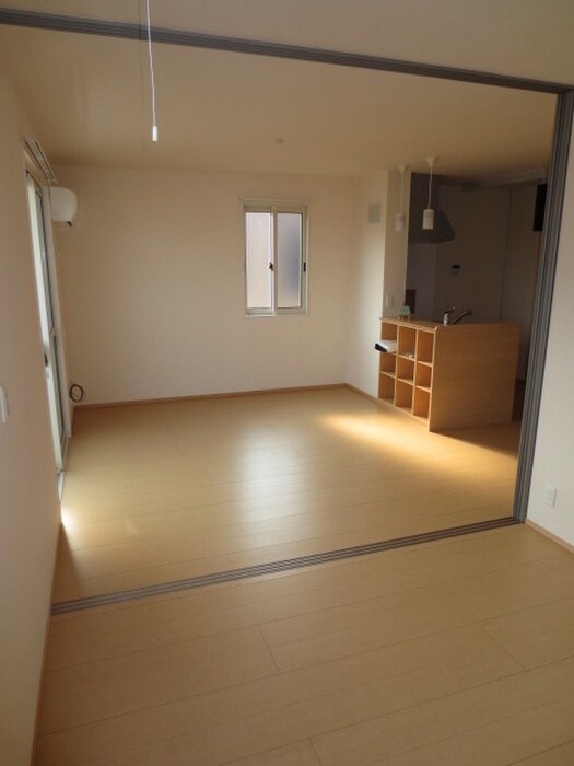 物件内観写真6　(居室)