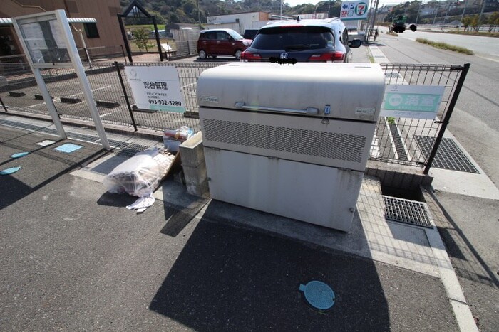 物件外観写真4　(建物設備)