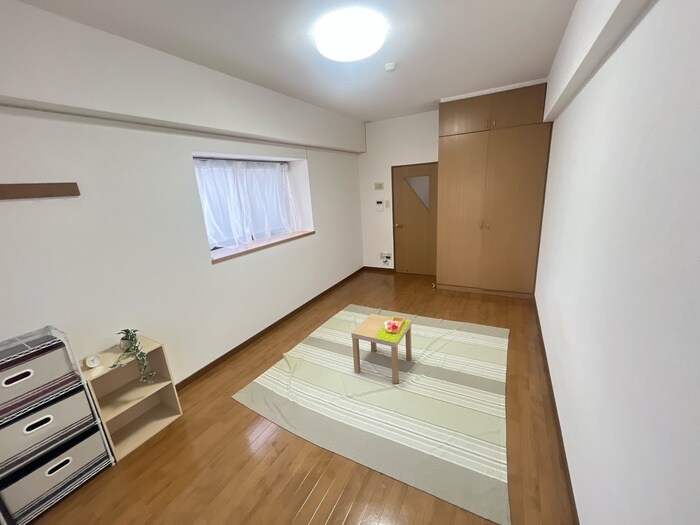 ＫＭマンション産医大前の居室