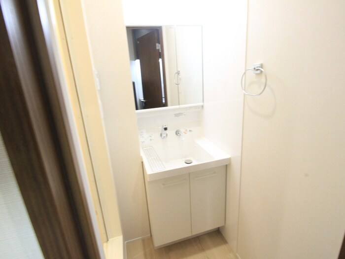 物件内観写真9　(洗面)