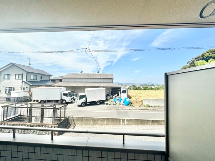 物件内観写真13　(室内からの展望)