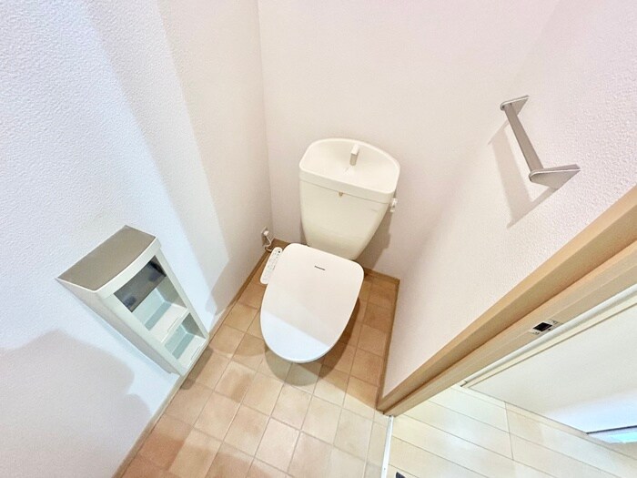 物件内観写真10　(トイレ)