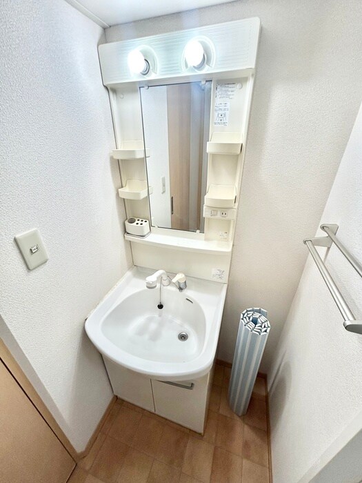 物件内観写真11　(洗面)