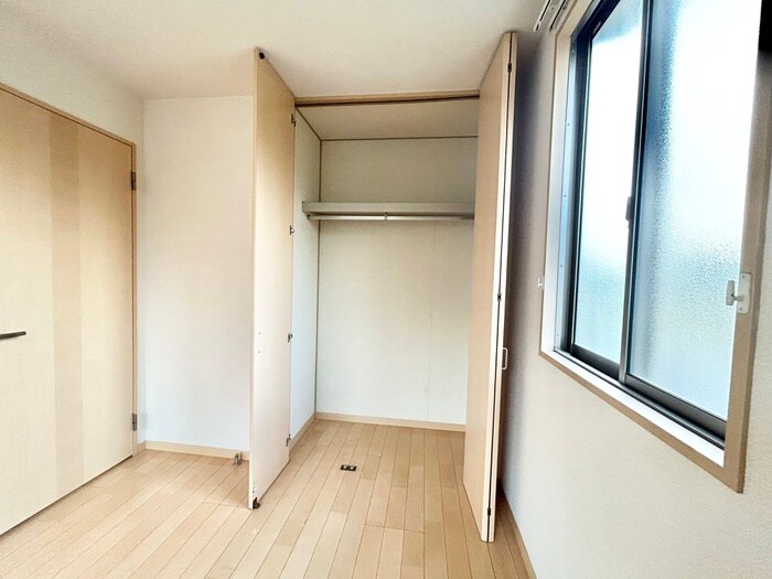 物件内観写真12　(収納)