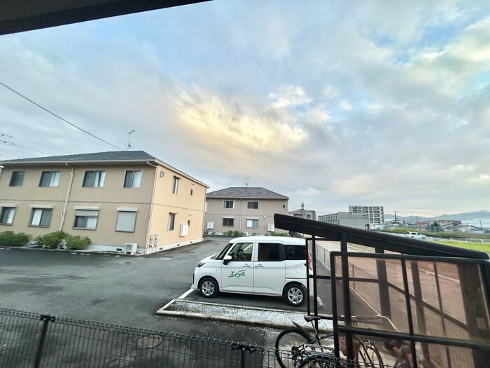 物件内観写真15　(室内からの展望)