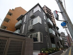 コンフォール西新外観写真